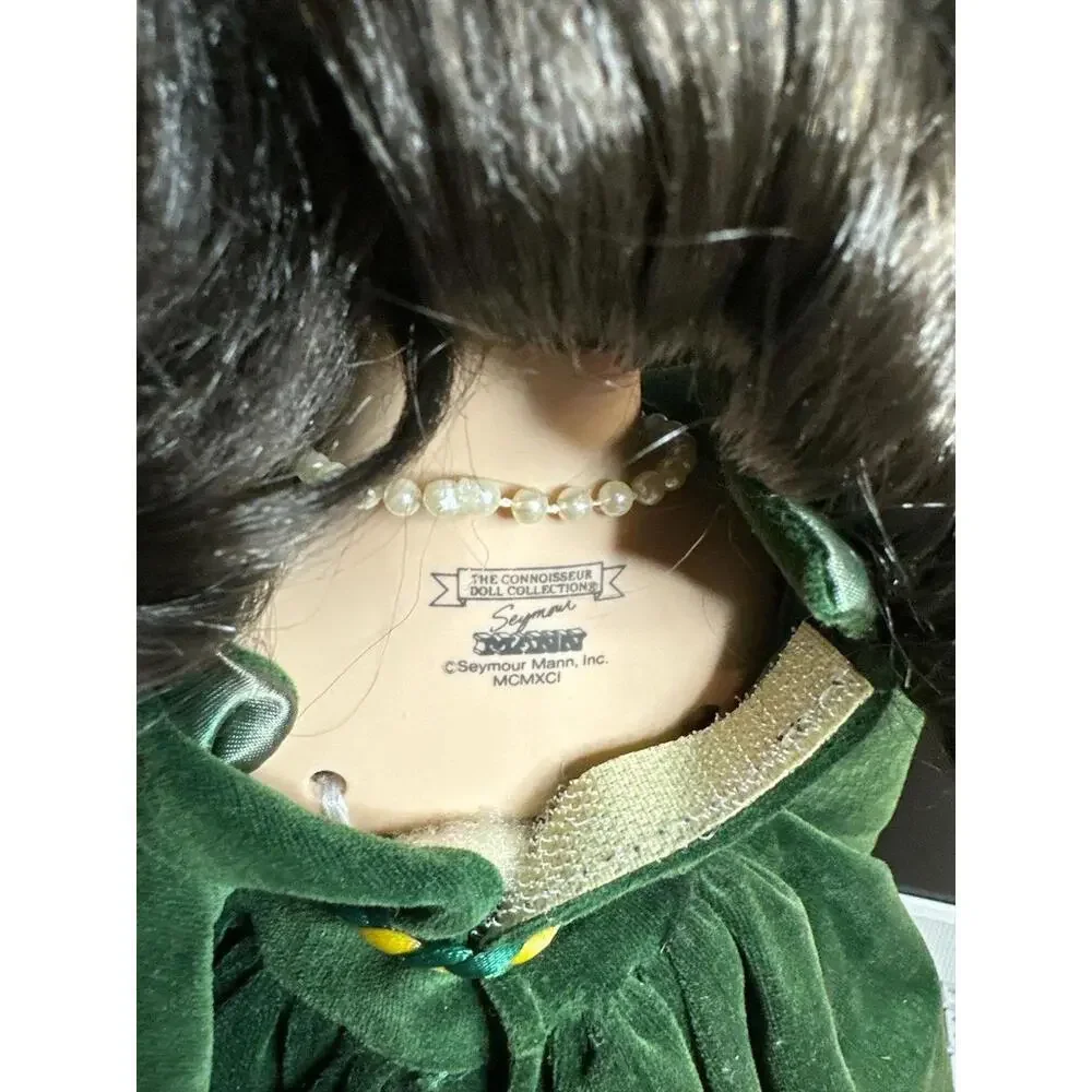Vintage Collectible Seymour Mann 19